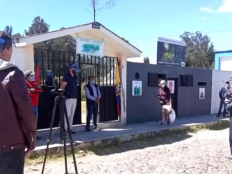 Inauguración Primer Punto de Reciclaje - Barrio La Floresta