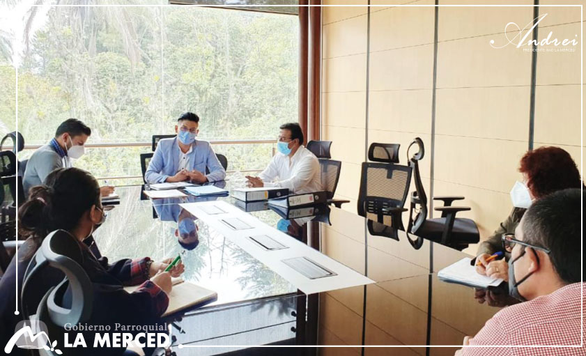 MESA DE TRABAJO CON EL EQUIPO JURÍDICO 
